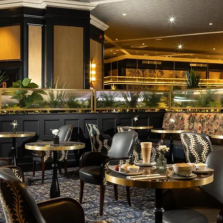 The Grand 酒店