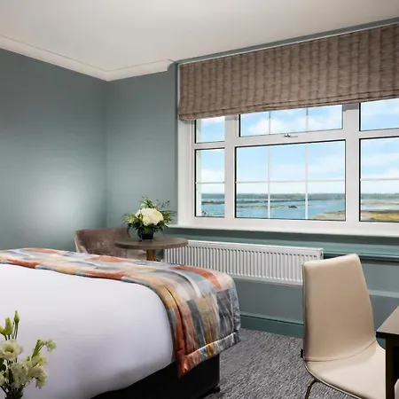 Hotel The Grand 4*